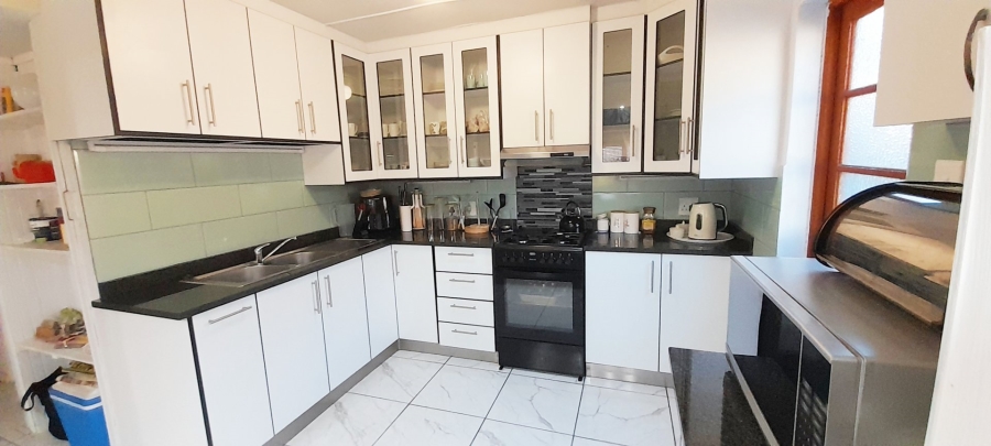 2 Bedroom Property for Sale in Cloetesville Western Cape